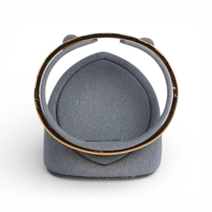 Displora Cradle Bangle Display