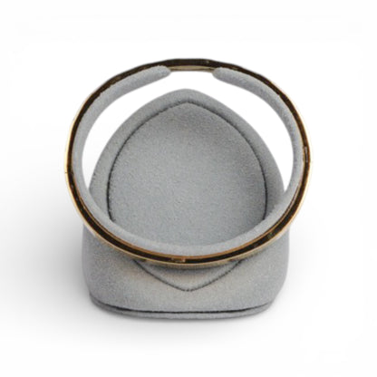 Displora Cradle Bangle Display